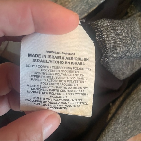 Nike Dri-FIT Epic Knit Seamless Long Sleeve Crop Top, Size Medium. - Picture 11 of 11